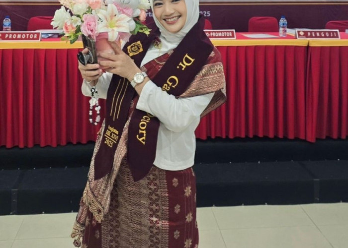 Raih Gelar Doktor Dengan Kajian Sinergi dan Inovasi Tangsel, Dosen Ilmu Komunikasi UMB, Gadis Octory