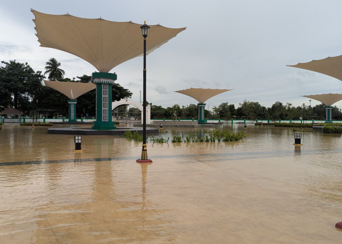 Penyempitan Sungai Picu Banjir, Pemkot Serang Siap Bongkar Bangunan