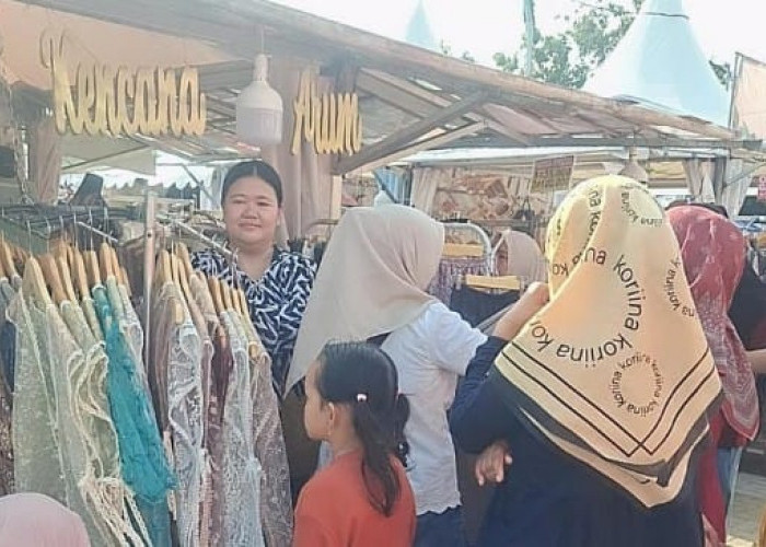Hadir di Festival  Al-A’zhom, Busana Wastra Bidik Anak Muda
