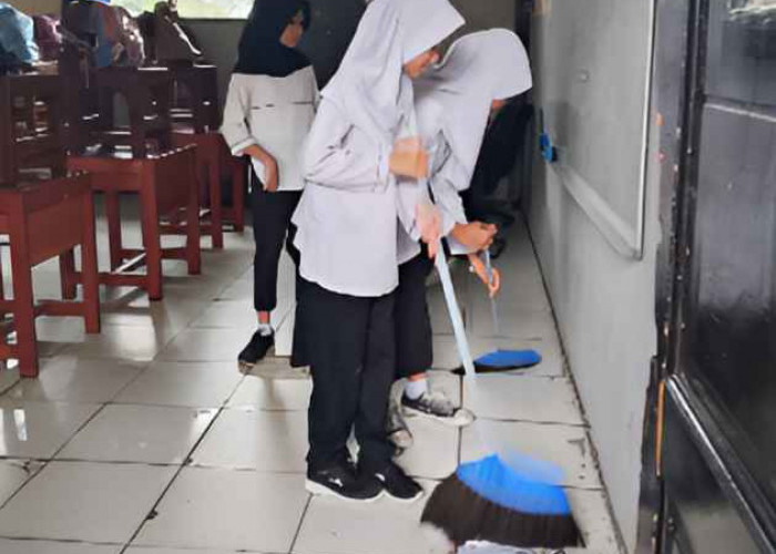 SDN Larangan 11 Rutin Gelar Korve, Tanamkan Budaya Bersih
