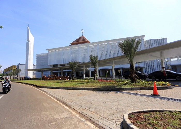 Berdampingan Dengan Gereja, Masjid Baitul Mukhtar BSD City Wujud Harmonisasi Antar-Ummat
