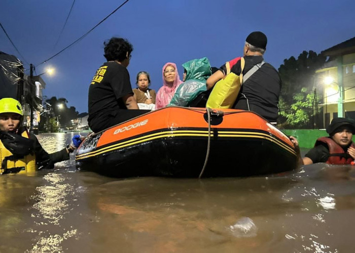 Hujan Semalaman, Delapan Titik di Kota Tangsel Banjir