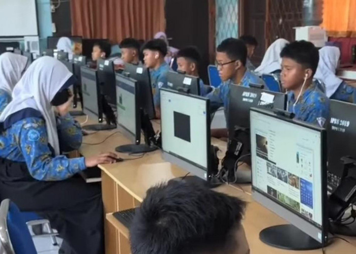Siswa SMPN 1 Pagedangan Ikut UKBI  dari Kemendikdasmen