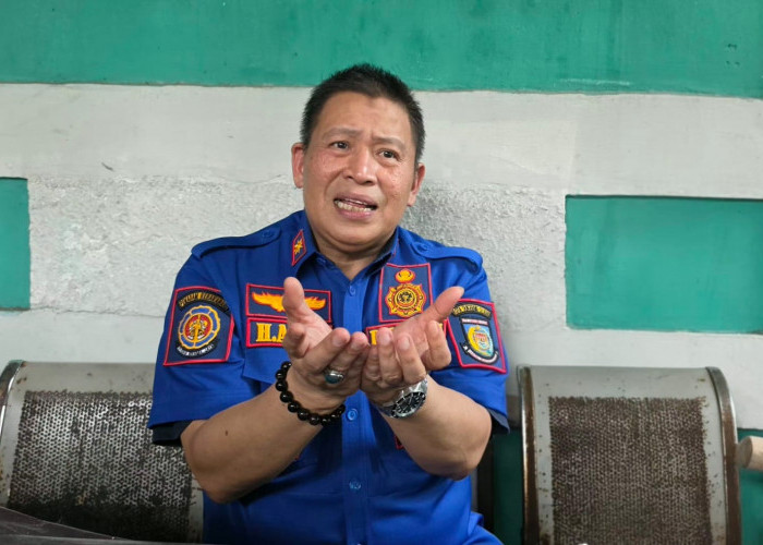 Dari Berjibaku dengan Api Hingga Ambilkan Ijazah Anak Warga, Cerita Kepala Damkar Kota Tangsel
