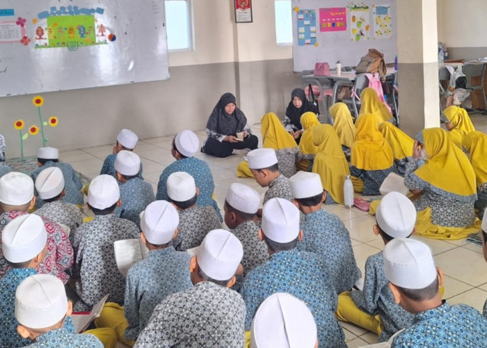 SDI Daarul Huda Jatiuwung Perkuat Pendidikan Qurani