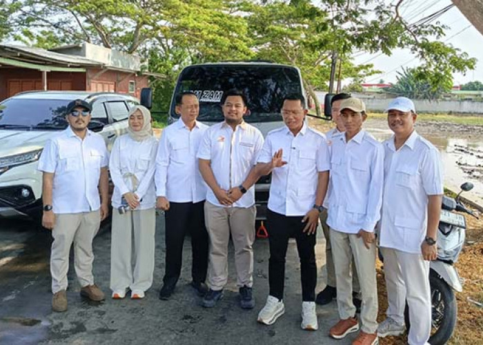Gerindra Kabupaten Salurkan 80 Ribu Liter Air 