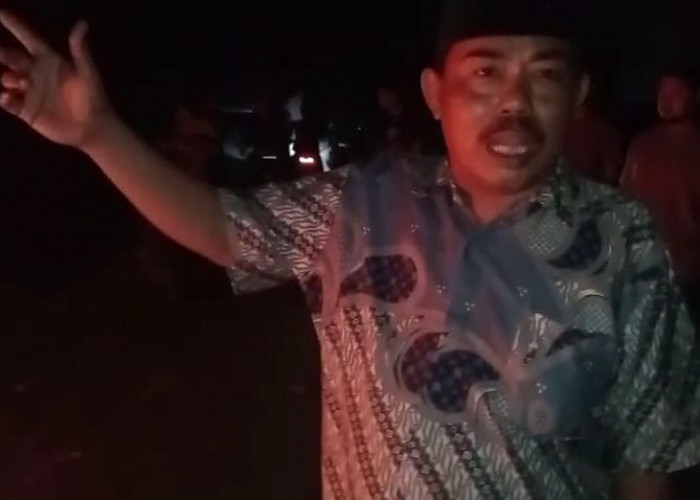 Warga Ngamuk Bakar Lapak Narkoba, Warga Kemiri Bakar Gubuk yang Diduga Jadi Lapak Transaksi Narkoba