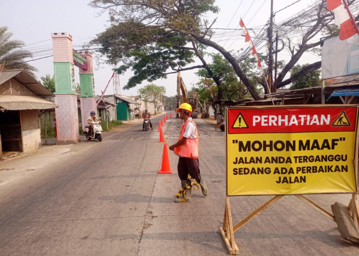 Ruas Strategis Jalan Kronjo - Ceplak Mulai Direkonstruksi, DBMSDA Target Selesai 5 Bulan