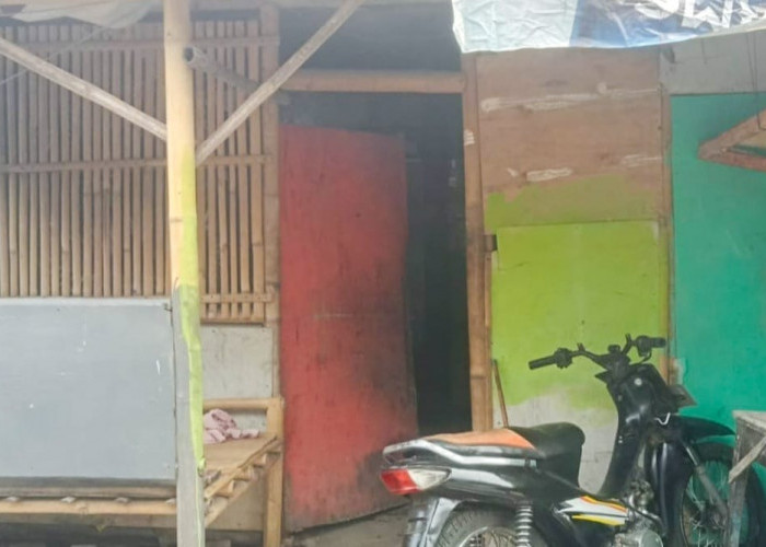 Tak Pernah Dapat PKH Rutin, Tinggal di Gubuk Bekas Sarang Walet