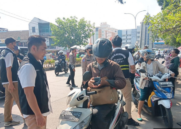 Samsat Ciputat Razia Kendaraan Telat Pajak