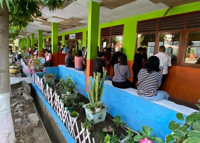 Hari Pertama, Orang Tua Penuhi SDN Ciangir I 
