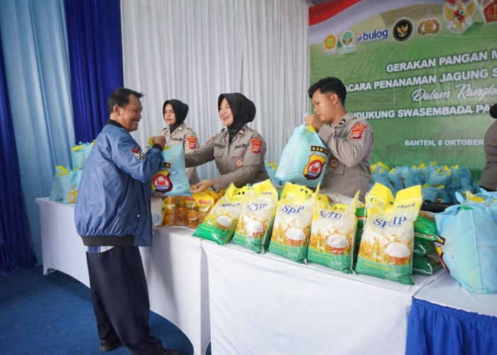 Warga Pulang Bawa Sembako, Usai Hadiri Penaman Jagung Bersama Wapres Gibran