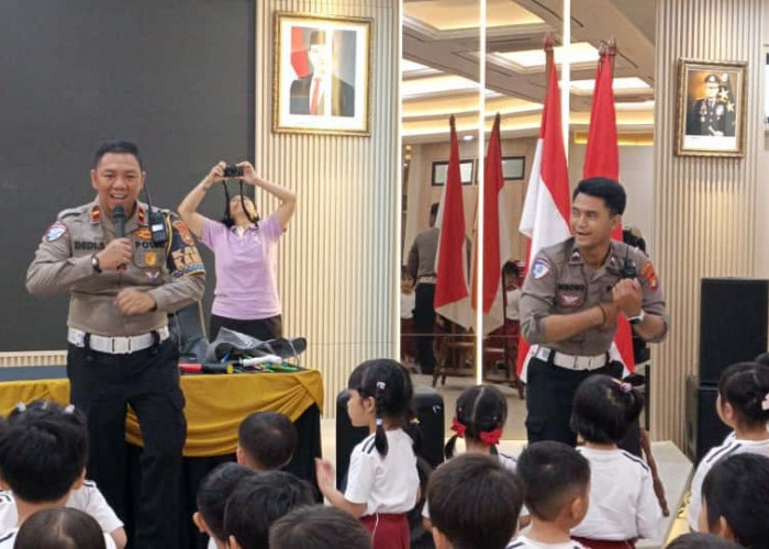 Anak-Anak TK Diperkenalkan Rambu Lalin