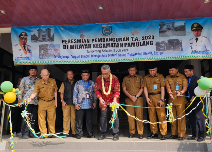 Benyamin Resmikan Hasil Pembangunan di Pamulang