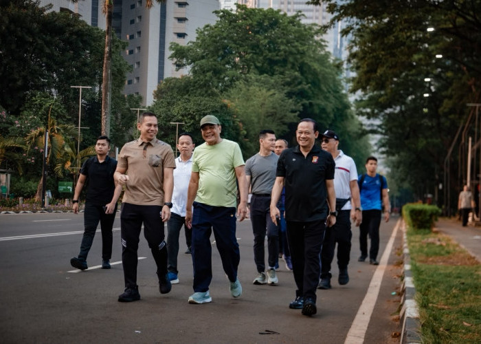 Soliditas Pucuk Pimpinan Keamanan, Menkopolkam Bersama TNI-Polri Olahraga Bareng di GBK