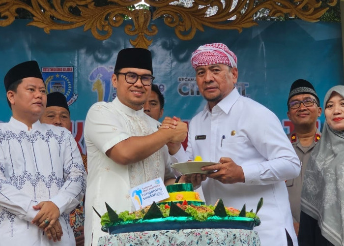 Warga Ciputat Hadiri Tasyakuran HUT ke-17 Tangsel