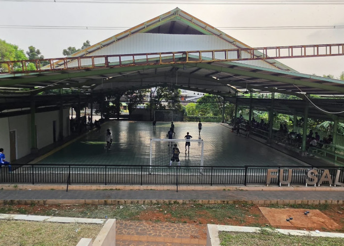 Tangsel Bidik Lapangan Futsal Standar