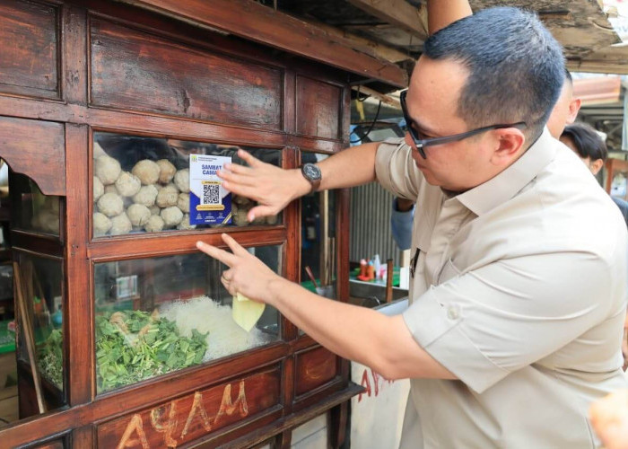Warga Curug Bisa Lapor Aduan Lewat Barcode