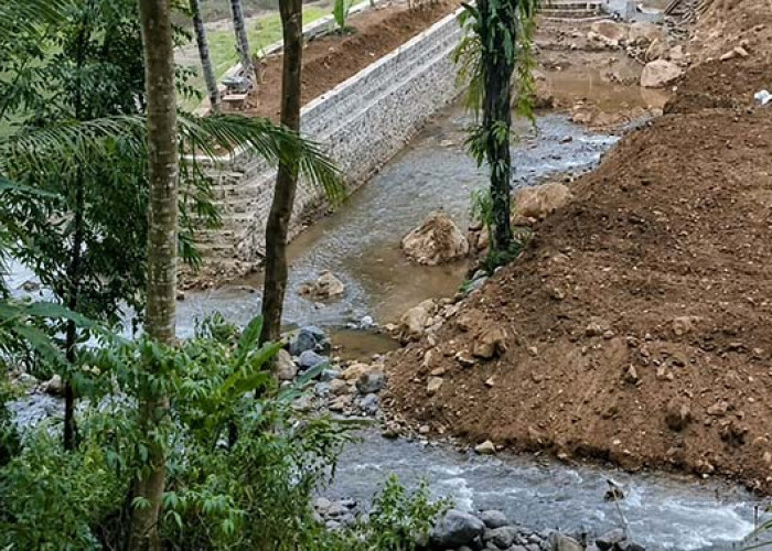 Sungai Kalumpang Padarincang Diduga Dibelokkan, Warga Khawatir Ganggu Irigasi Pertanian