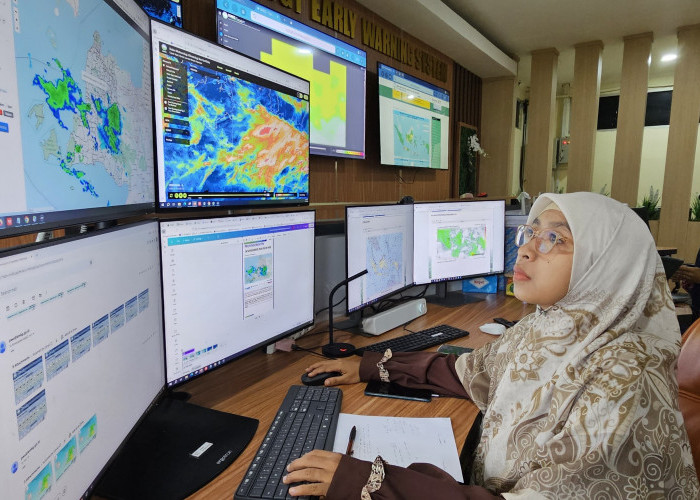 Waspadai Cuaca Ekstrem, BMKG Prediksi Puncak Musim Hujan Februari-Maret