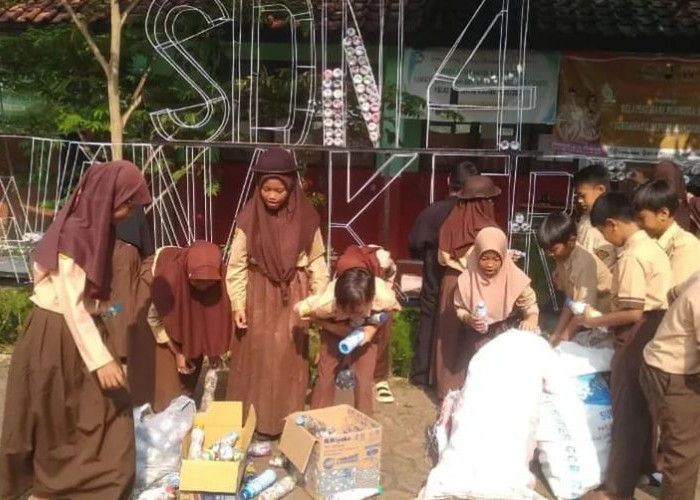 Siswa SDN Wanakerta IV Sulap Sampah Plastik Jadi Ecobrick