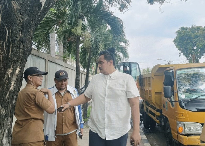 Waka Dewan Sidak Proyek Drainase AK