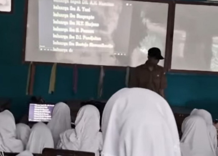 Siswa SDN 1 Sindang Jaya Nobar Film G-30S PKI 