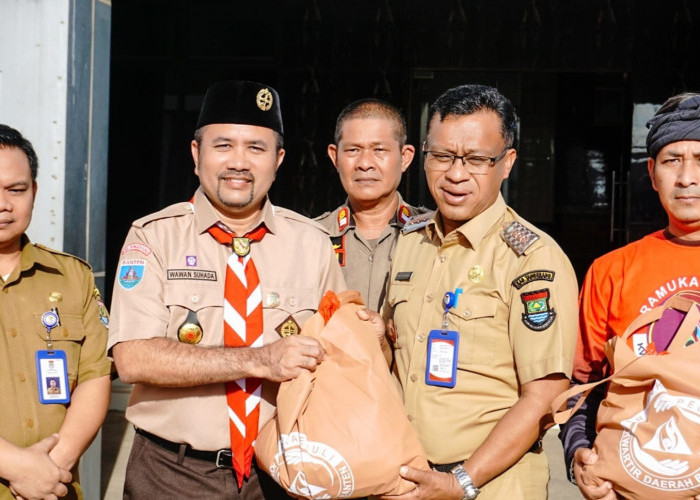 Kwarda Banten Salurkan Bantuan Korban Banjir