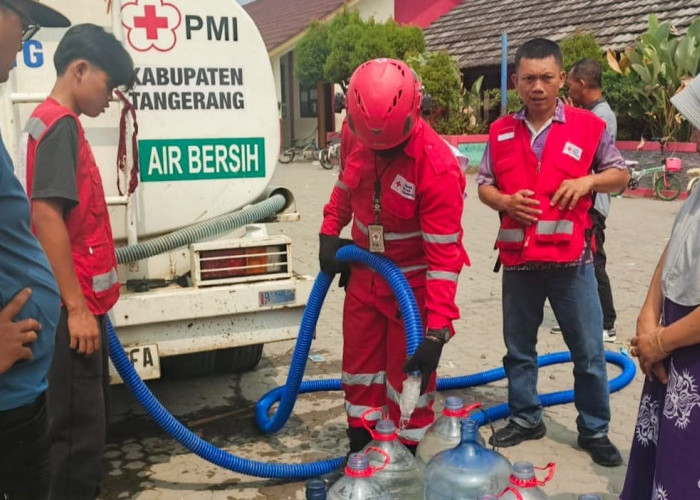 Bantuan PMI 100 Persen Gratis, Klarifikasi Kades Kosambi Soal Isu Pungli Air Bersih 