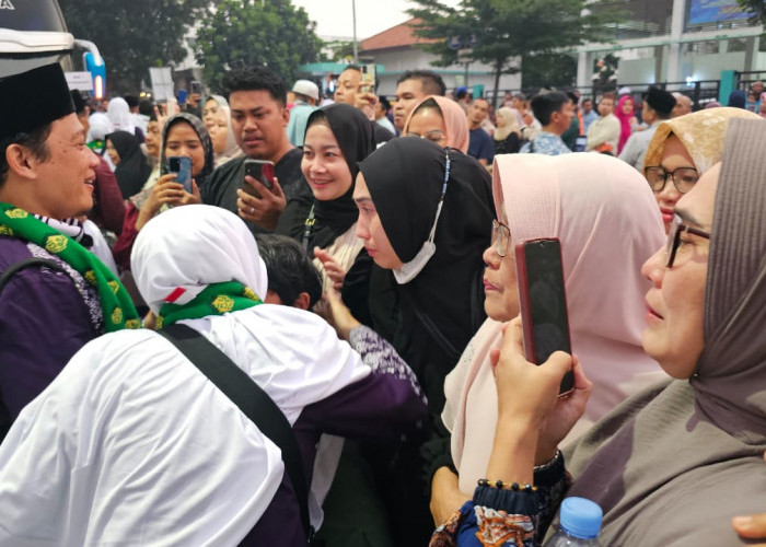 Lima Orang Batal Berangkat ke Tanah Suci Mekkah