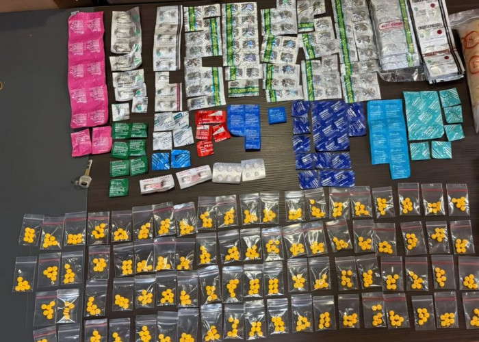 Anggota Polsek Cisauk Ringkus Pengedar Tramadol