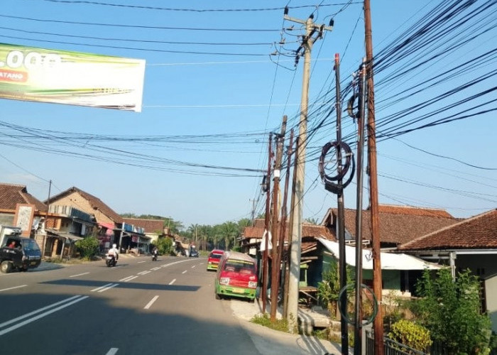 Jalan Utama Jadi Prioritas Penertiban, Jaringan Kabel Udara Semrawut