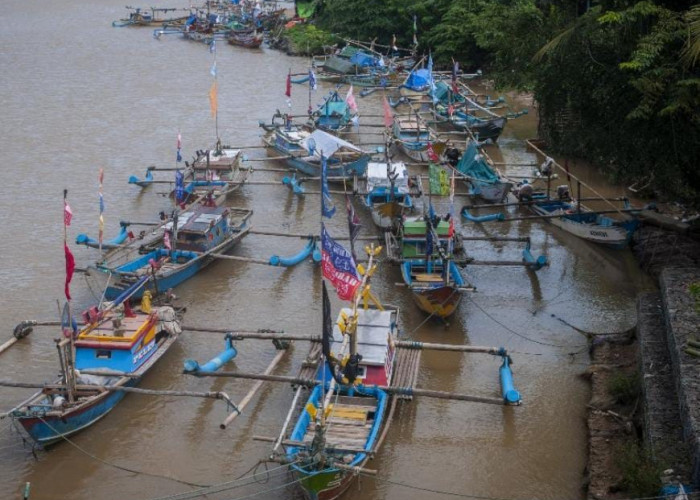 Cuaca Buruk, Nelayan Di Lebak Diminta Tidak Melaut