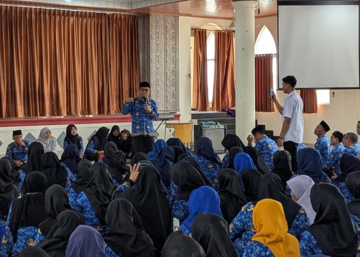 Guru PPPK Terima Insentif Rp1 Juta