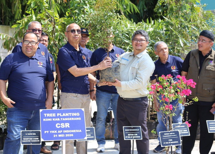 CSR PT YKK AP Indonesia, Tanam Pohon di Kantor KONI Kabupaten Tangerang 