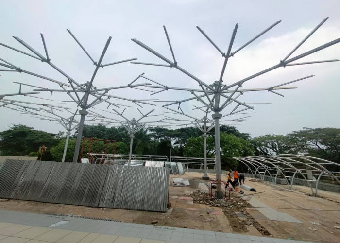 Peringatan Hari Santri 2025, Masjid Al Amjad Bersolek, Bupati Ngeliwet Bareng Santri