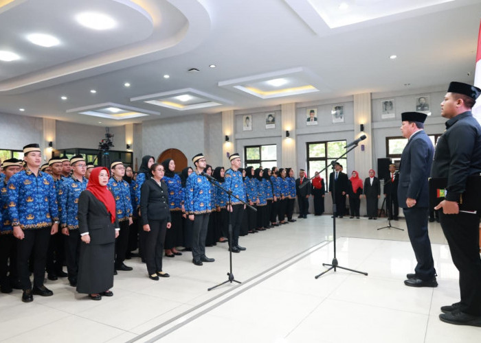 Lantik Ratusan Pejabat Fungsional, Bupati: Harus Jalankan Etika Bermedia Sosial