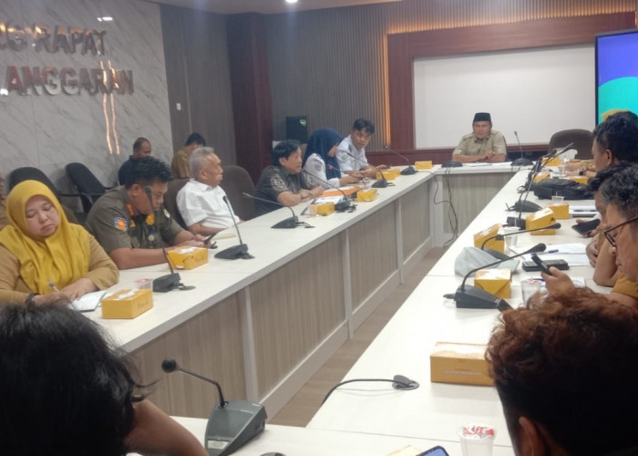 DPRD Minta Karaoke di Hotel Aston Disetop