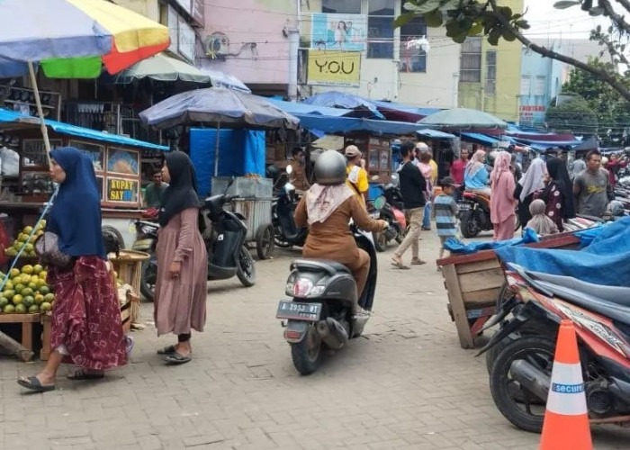 Terjunkan Ratusan Aparat untuk Relokasi PKL