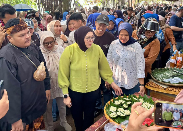 Ribuan Warga Padati Pasar Tradisional ABC Ciakar, Asa Dongkrak Perekonomian Masyarakat