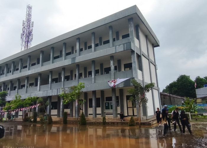 SMKN 8 Tangsel Kurang 7 Kelas, Siswa Pakai Ruang Praktik Bergantian