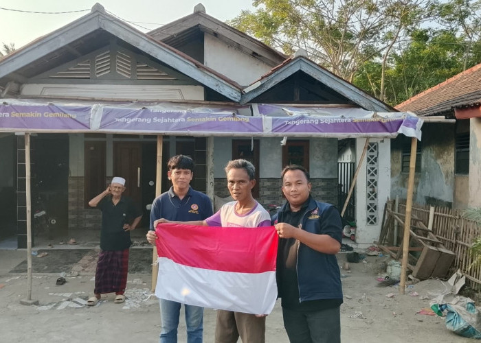 Karang Taruna Kedung Dalem Bagikan 81 Bendera