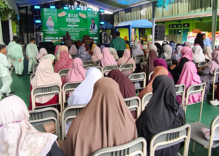 Milad Granada ke-43 Gelar Education Fair ke-10