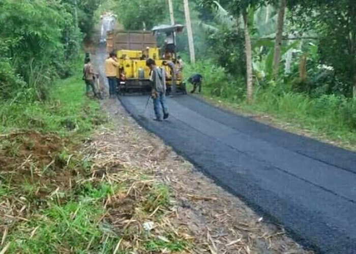 50 KM Jalan Desa Akan Ditangani Setiap Tahun