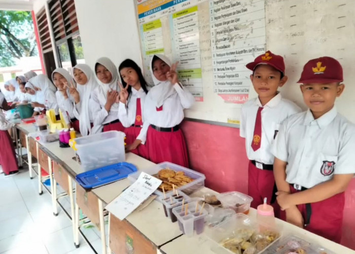 SDN Kutruk III: Market Day Latih Siswa Berwirausaha