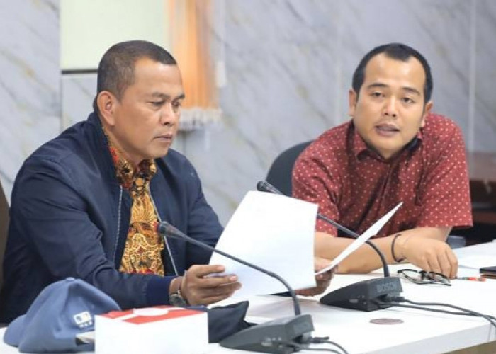 Dewan Evaluasi Usulan Tiga Raperda 