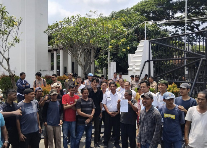 Komunitas Minta Trans Banten Dikaji Ulang