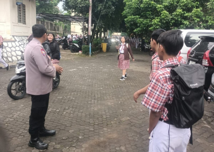 Cegah Tawuran, Polisi Patroli Sekolah di Pondok Aren