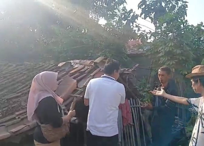 Partai Gerindra Bedah RTLH Warga Pakuhaji