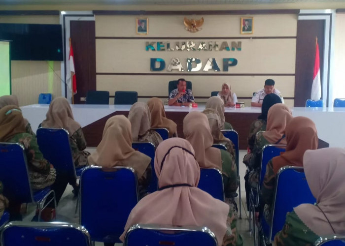 Dorong Petugas Kesehatan Tingkatkan Pelayanan